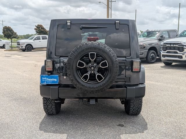 Used 2017 Black Jeep Unlimited Sahara image 5