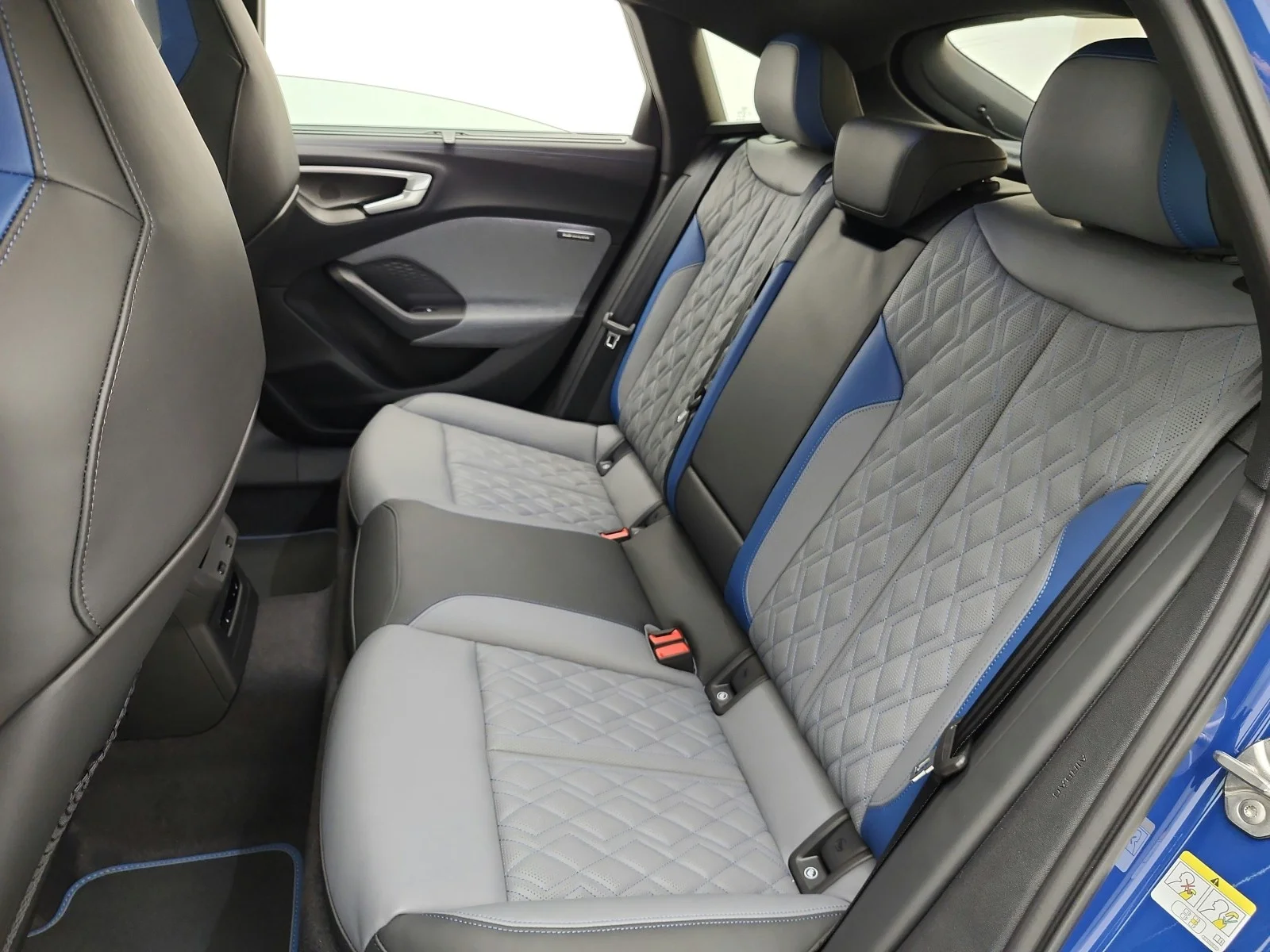 New 2026 Ascari Blue Metallic Audi Prestige 3.0 TFSI quattro image 11