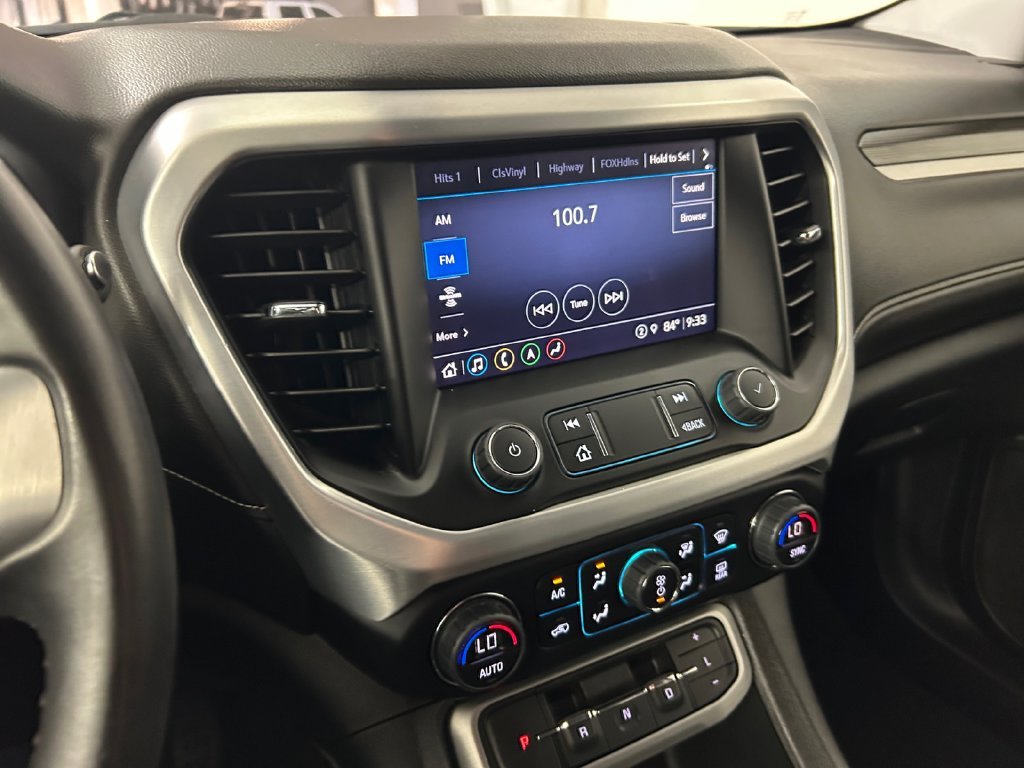 Used 2023 White GMC SLT image 11
