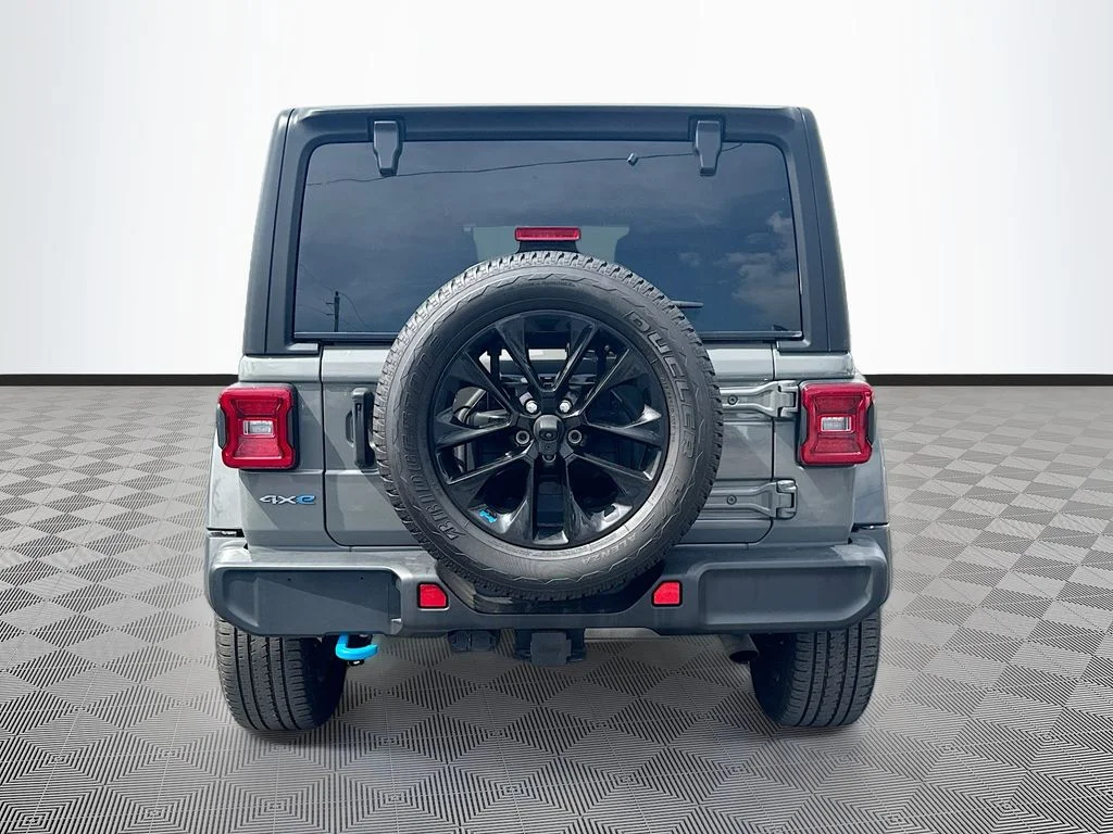 Used 2023 Gray Jeep Sahara 4xe image 7