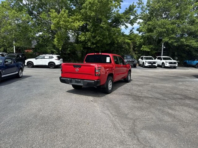 Used 2022 Red Nissan S image 5