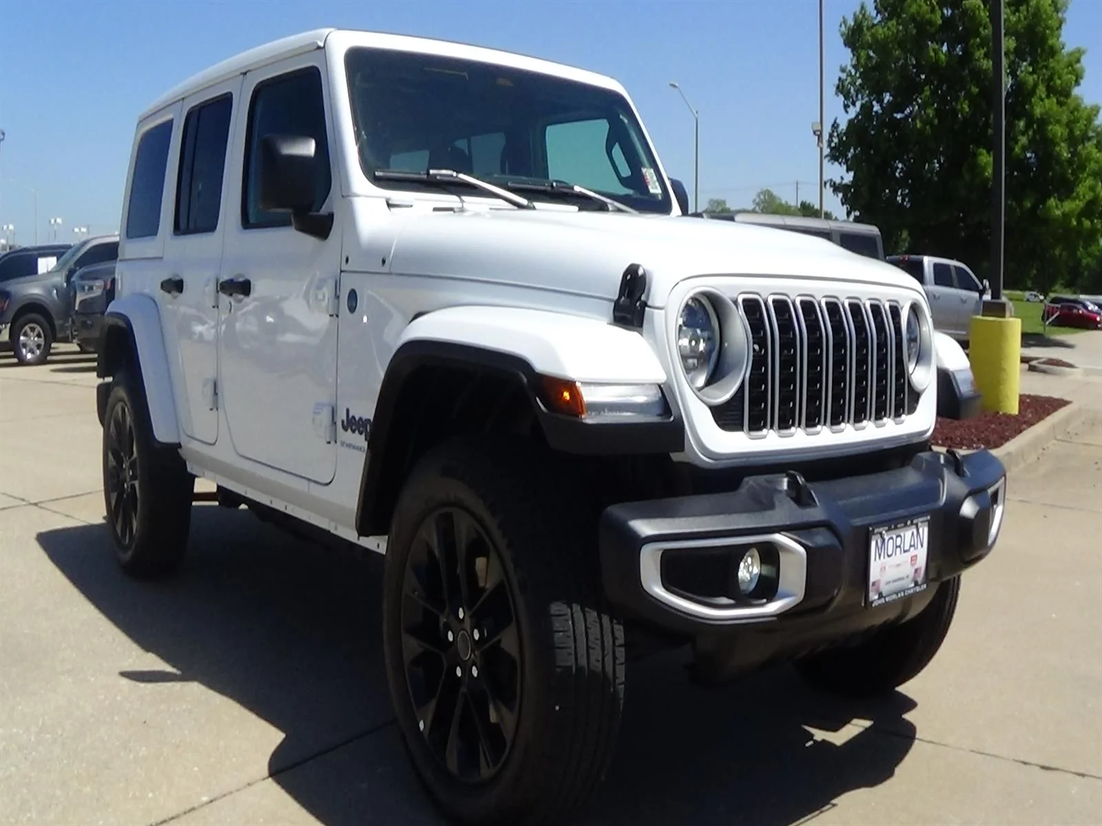Certified Used 2025 Bright White Clear Coat (pw7) Jeep Sahara 4xe image 4