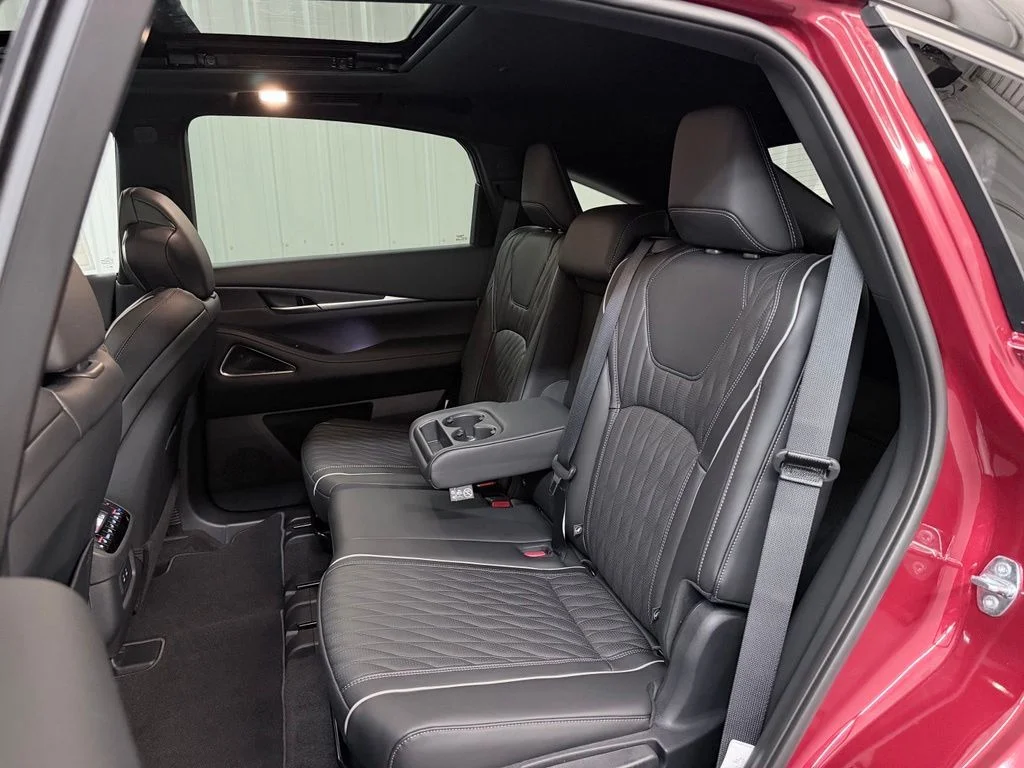 New 2027 2T SUN RED INFINITI Autograph AWD image 34