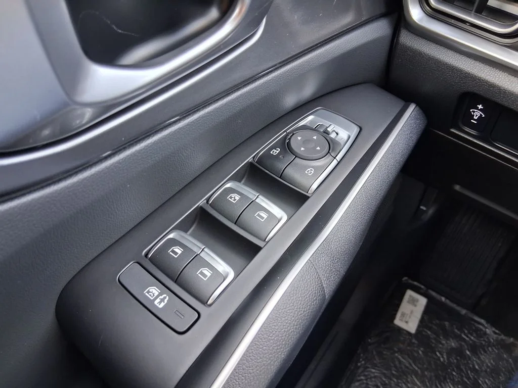 New 2026 White Kia LX image 22