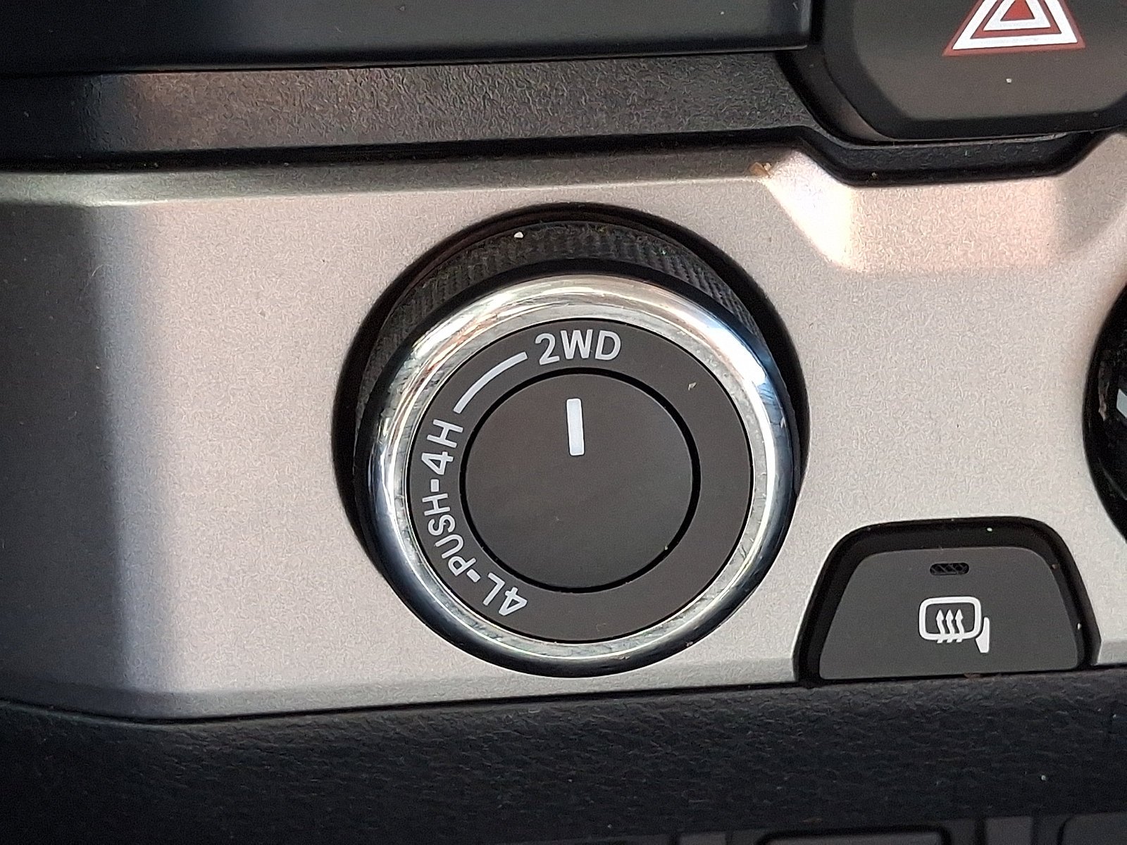 Used 2020 White Toyota SR5 V6 image 23