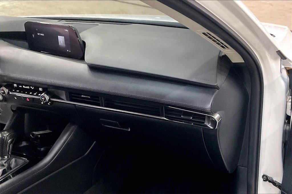 2024 MAZDA MAZDA3 - Image 15
