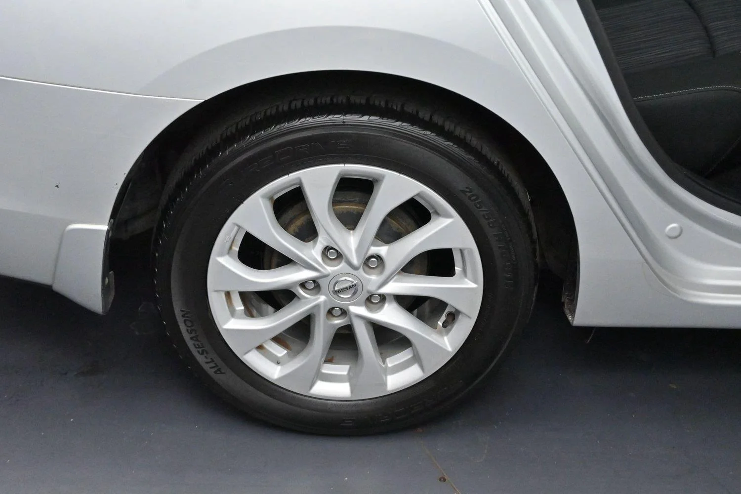 Used 2019 Brilliant Silver Metallic Nissan SV image 32