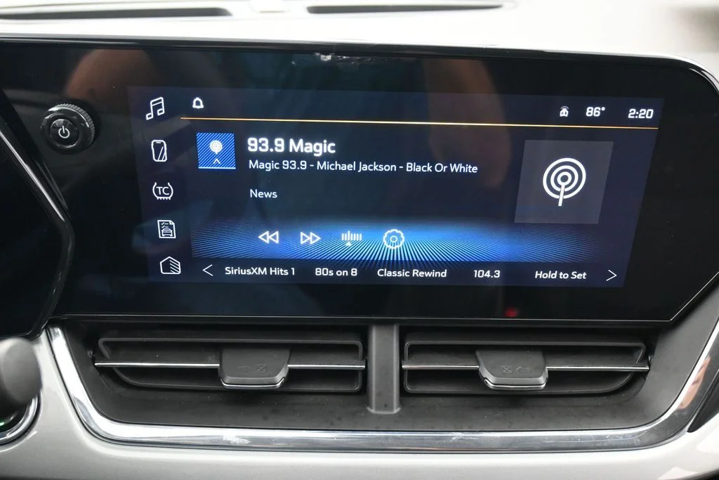 Used 2025 Mosaic Black Metallic Chevrolet LT image 20