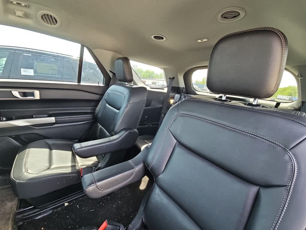 Used 2023 Carbonized Gray Metallic Ford XLT image 9