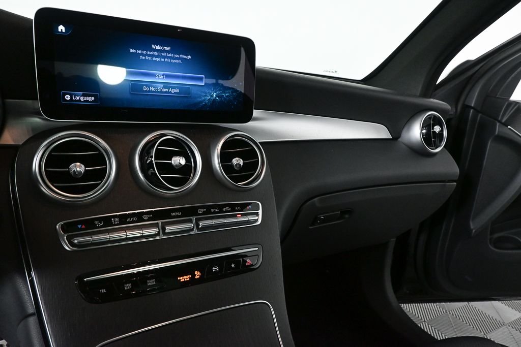 Used 2022 Black Mercedes-Benz GLC 300 image 13