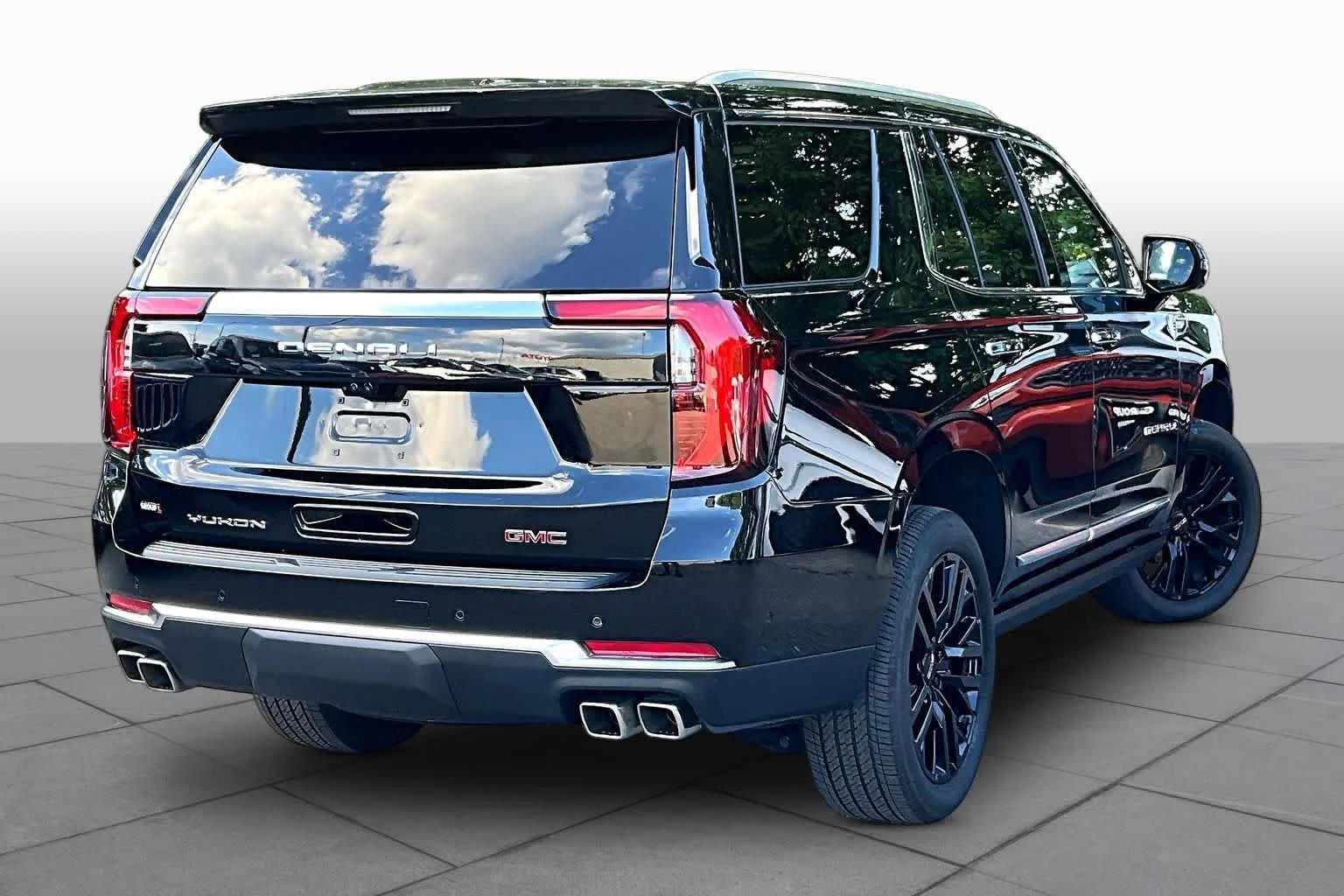 Used 2026 Onyx Black GMC Denali image 13