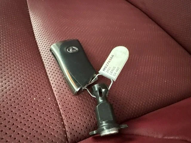 Used 2021 Silver Lexus 460 image 29