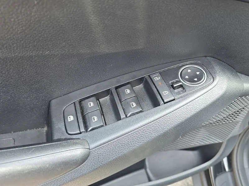 Used 2024 Black Kia LX image 22