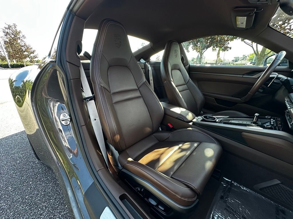 Used 2024  Porsche Carrera image 23