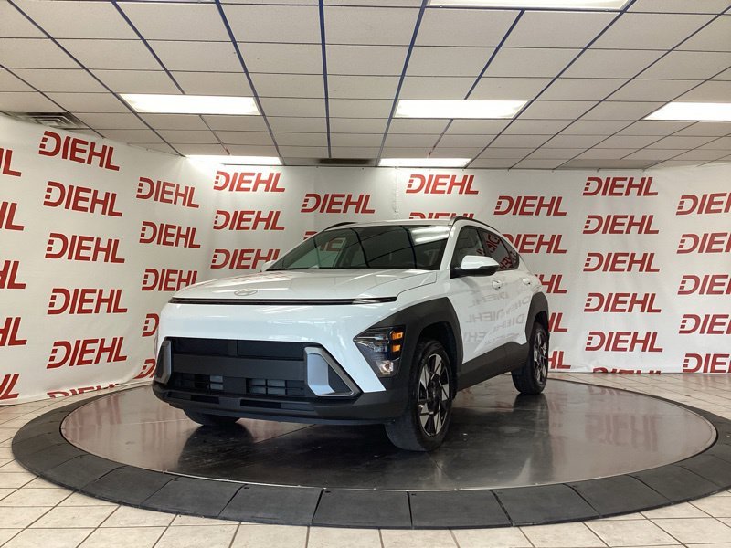 Certified Used 2024 White Hyundai SEL image 3