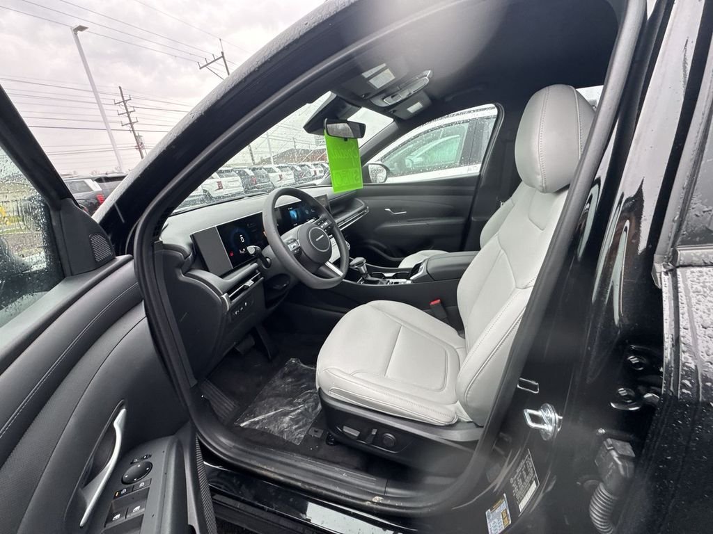 New 2026 Black Hyundai SEL image 17