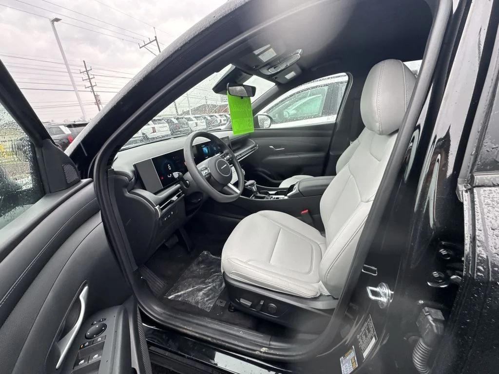 New 2026 Black Hyundai SEL image 17