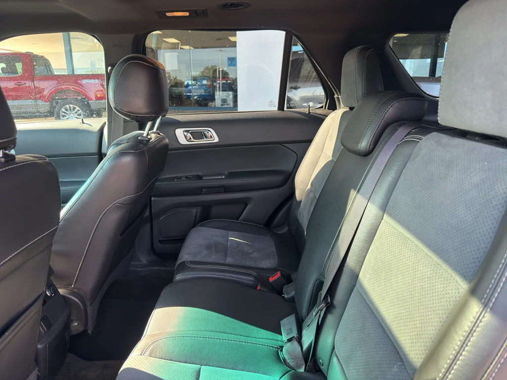 Used 2015 Bronze Fire Metallic Tinted Clearcoat Ford XLT image 14