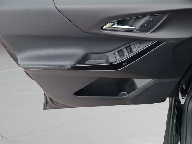 New 2027 Mosaic Black Metallic Chevrolet LT image 18