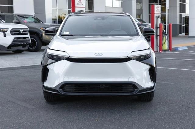 Certified Used 2023 WIND CHILL PEARL* Toyota  image 2