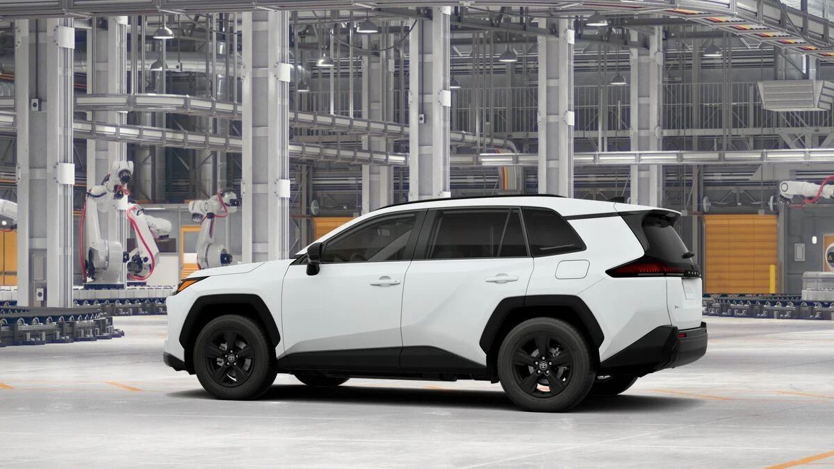 New 2026 Ice Cap Toyota LE image 5