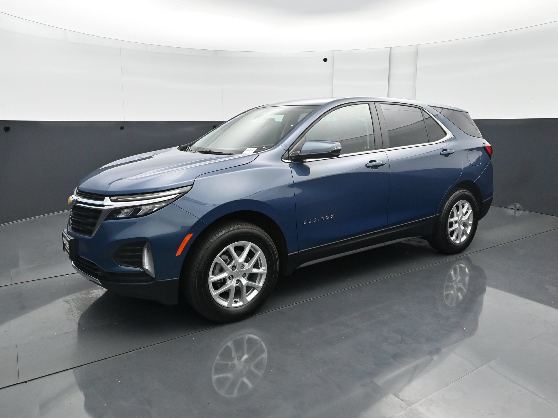 Used 2024 Chevrolet Equinox LT with VIN 3GNAXUEG4RL185013 for sale in White Bear Lake, Minnesota