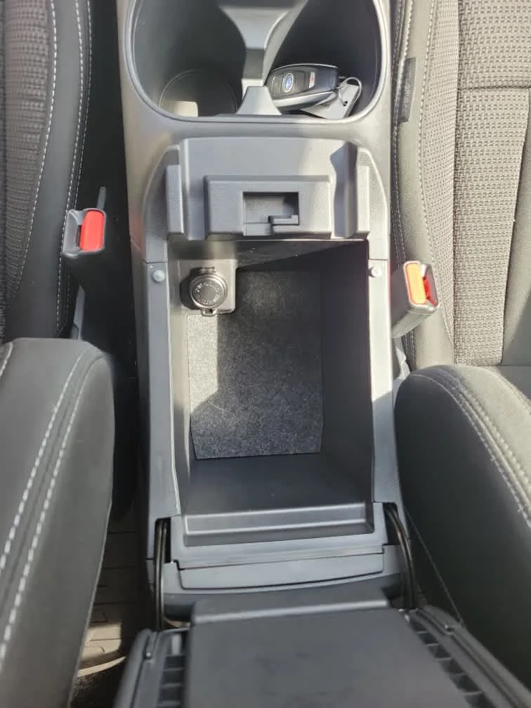 Used 2023 Ice Silver Metallic Subaru Premium image 20