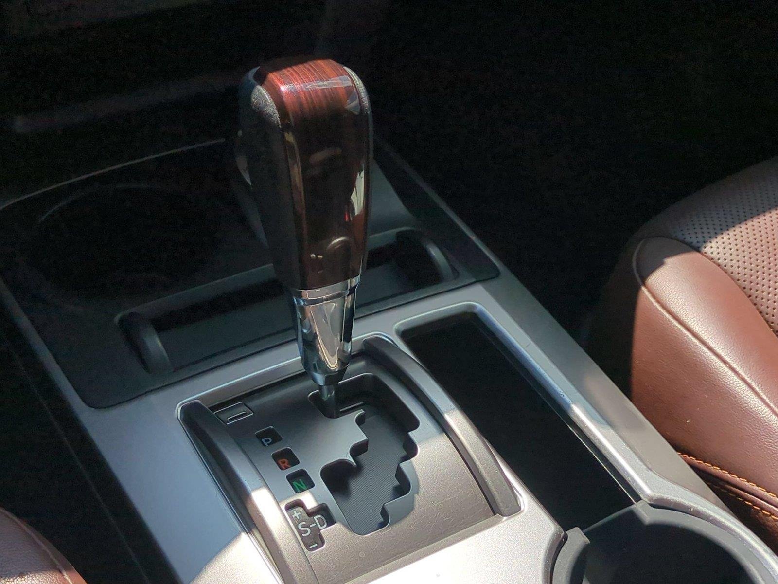 Used 2019 Blizzard Pearl Toyota Limited image 27