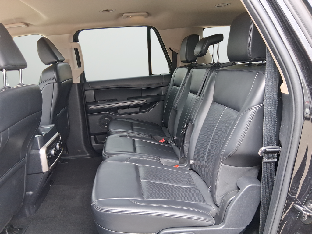 Used 2024 Black Ford XLT image 10