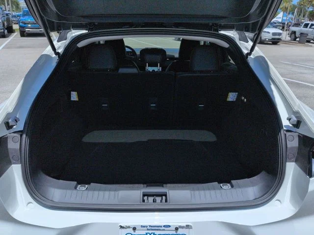 New 2026 Star White Metallic Tri-coat Ford Select image 13