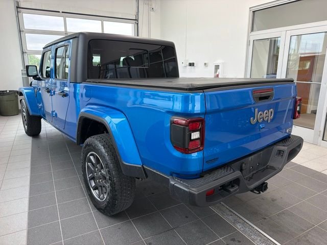 Used 2022 Blue Jeep Overland image 3