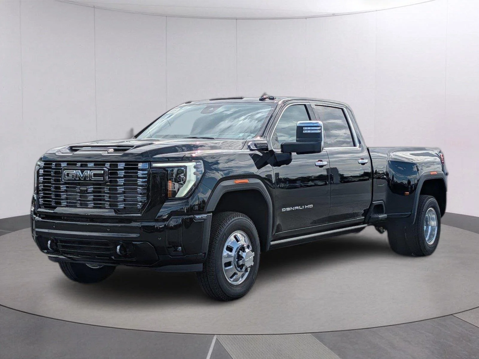 New 2026 Onyx Black GMC Denali Ultimate DRW image 1