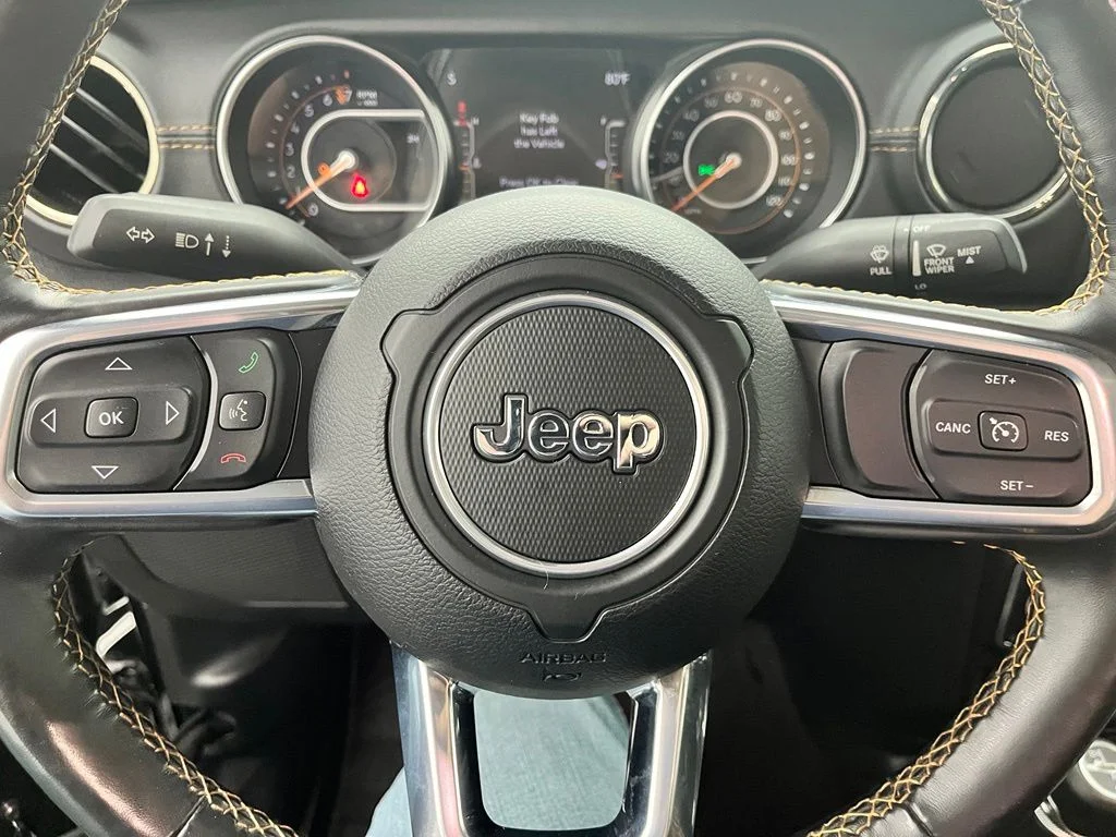 Used 2021 Black Jeep Overland image 21