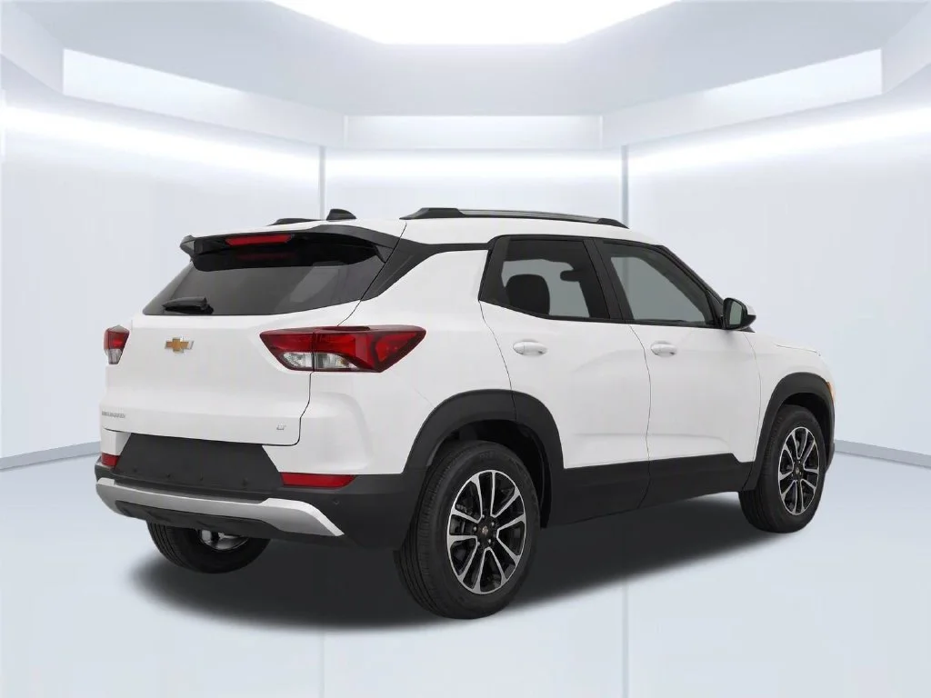 New 2026 White Chevrolet LT image 4