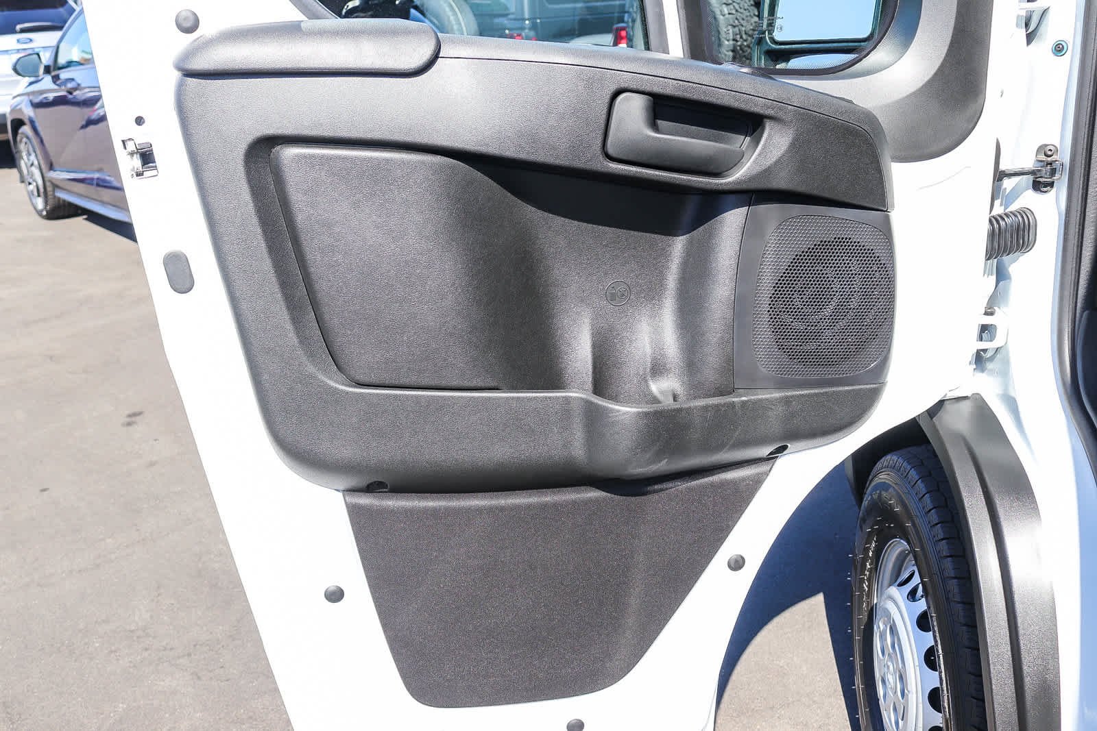 New 2027 Bright White Clearcoat RAM Tradesman image 21