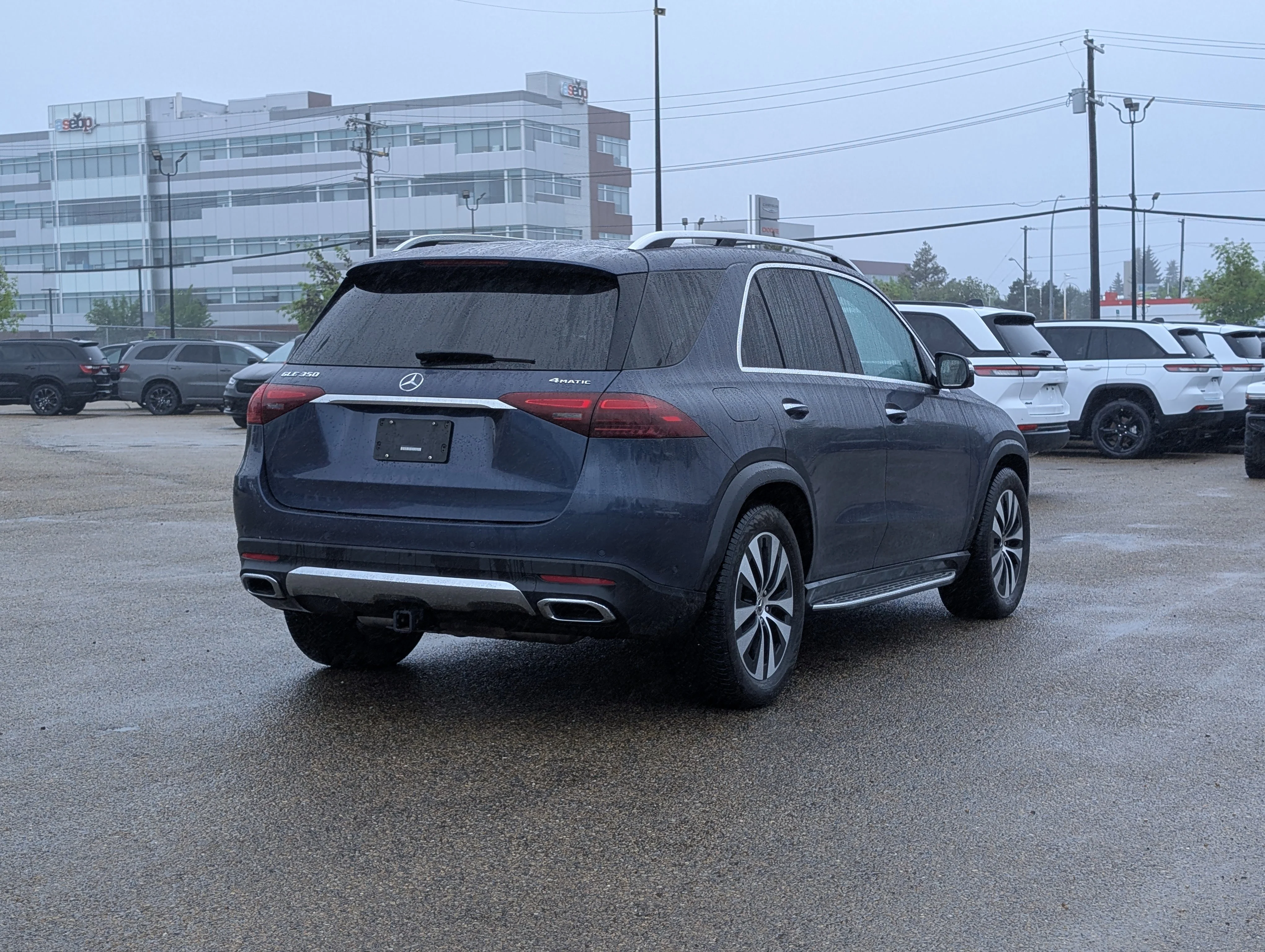 Used 2024 Black Mercedes-Benz GLE 350 image 7