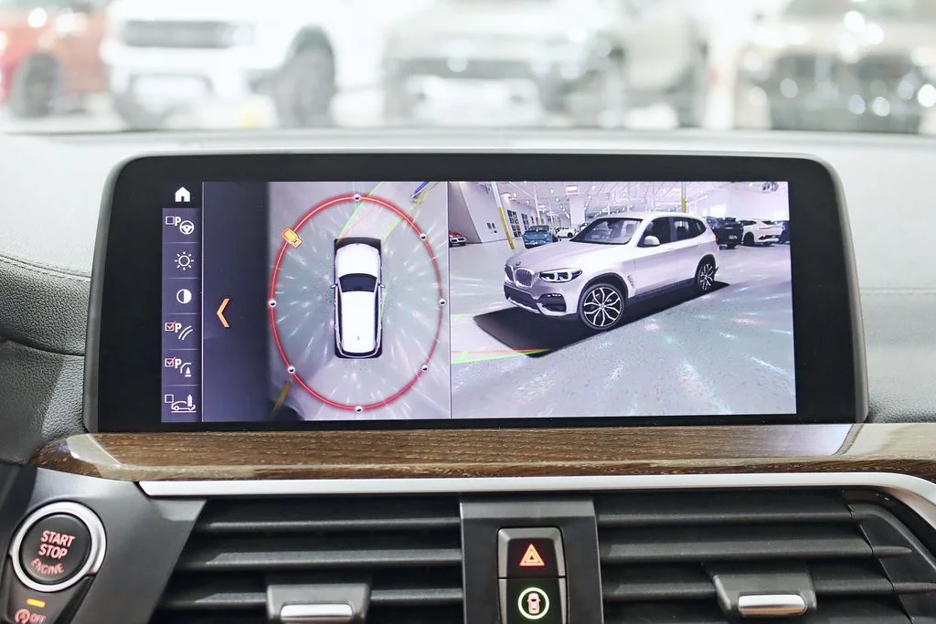 Used 2019 White BMW xDrive30i image 20