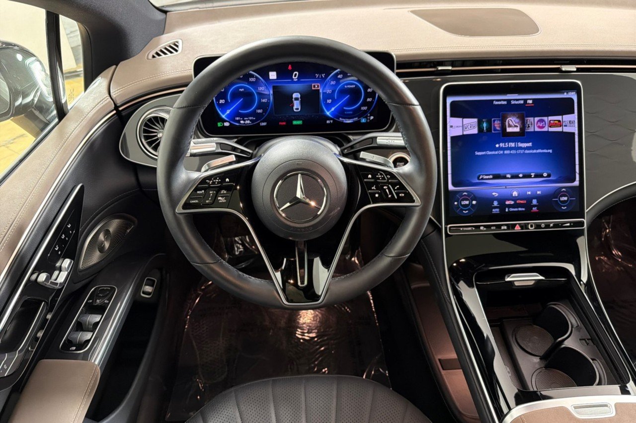 Certified Used 2023 Graphite Grey Metallic Mercedes-Benz EQS 450+ image 13