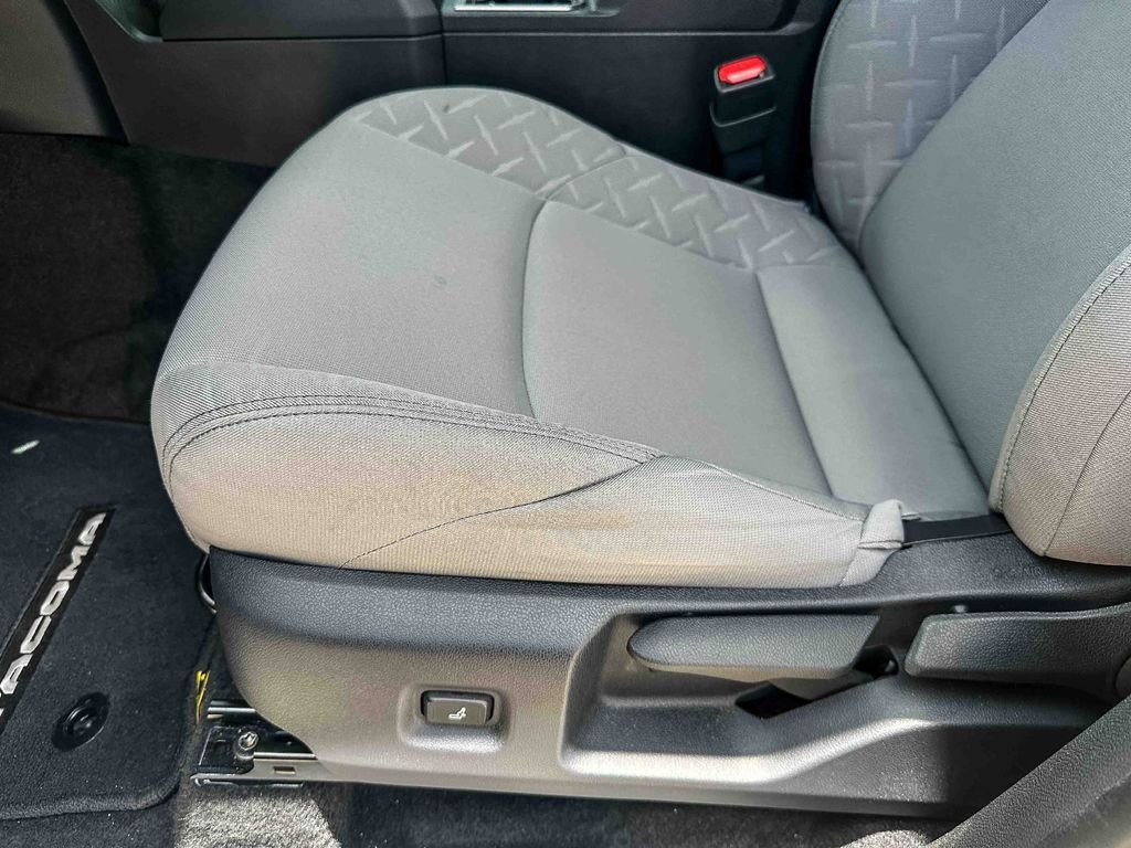 Certified Used 2026  Toyota SR5 image 37