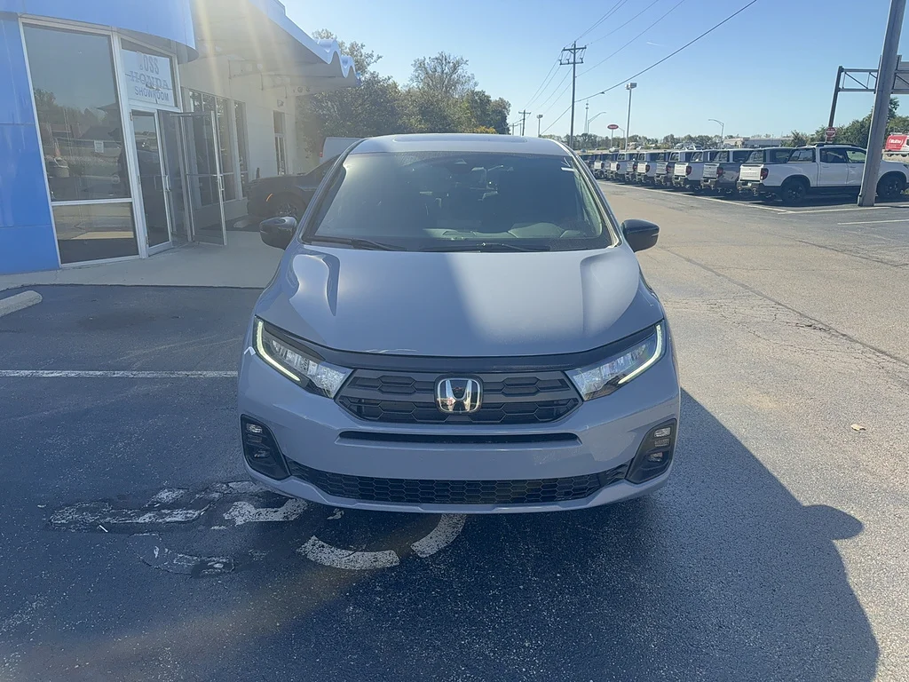 New 2027 Sonic Gray Pearl Honda Sport-L image 2