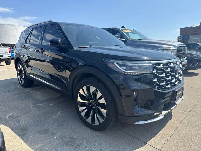 2025 Ford Explorer Platinum 4WD (PL535)'s photo