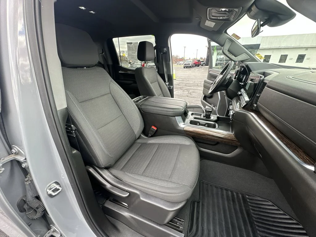 Certified Used 2024 Gray GMC Elevation image 20