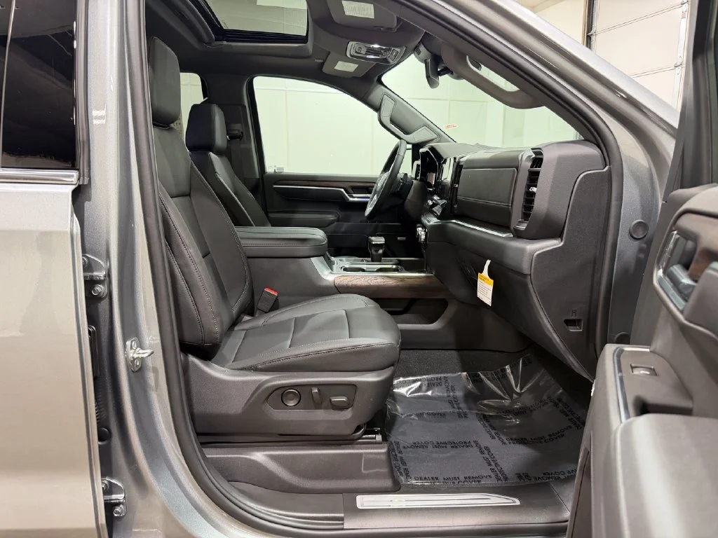 2026 GMC Sierra 1500 SLT - Photo 35