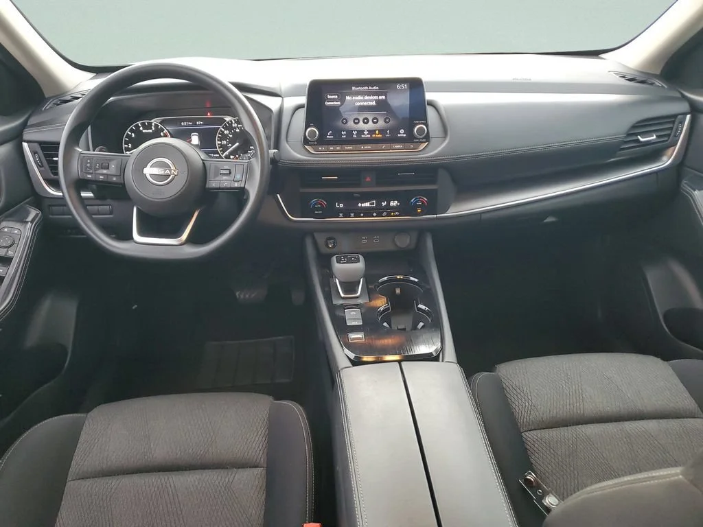 Used 2024 Silver Nissan SV FWD image 11