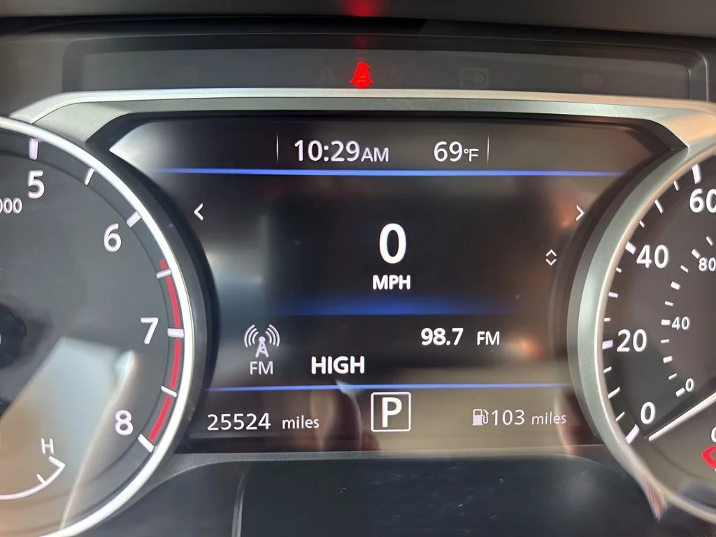 Used 2025 Black Nissan SR image 22