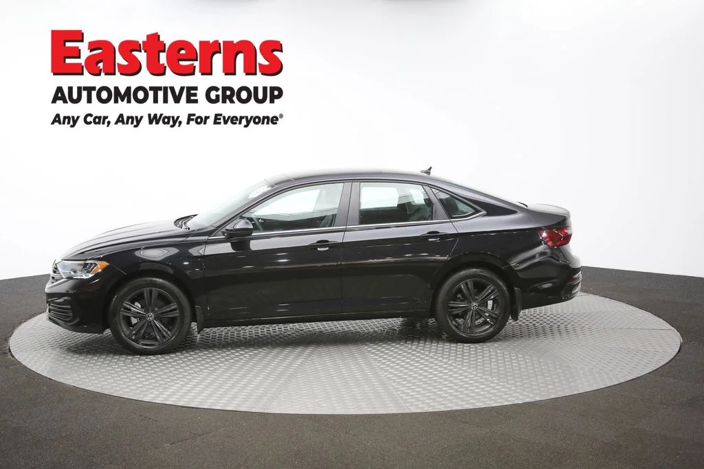 Used 2024 Black Volkswagen 1.5T SE image 56