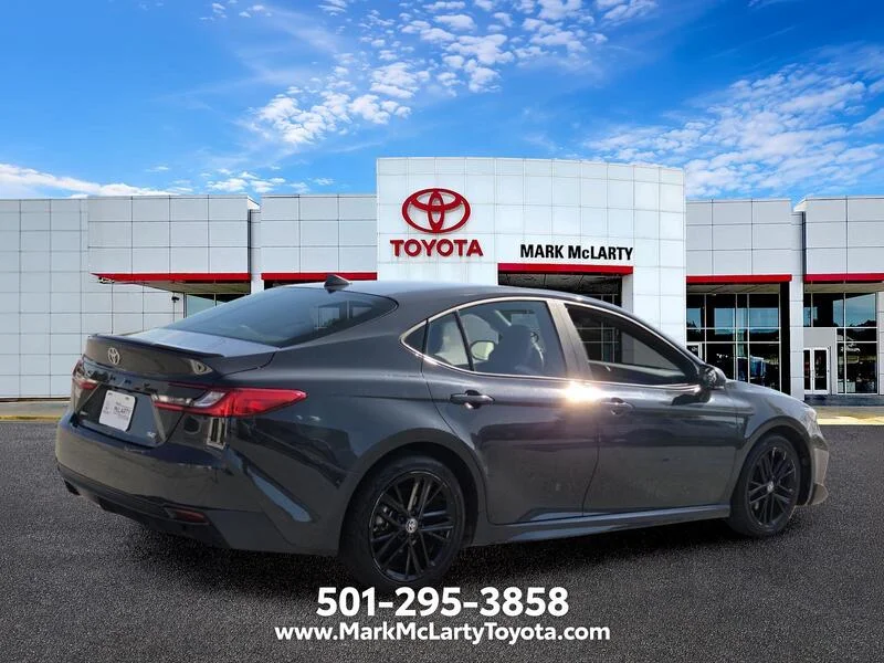 Used 2025 Underground TOYOTA SE image 5