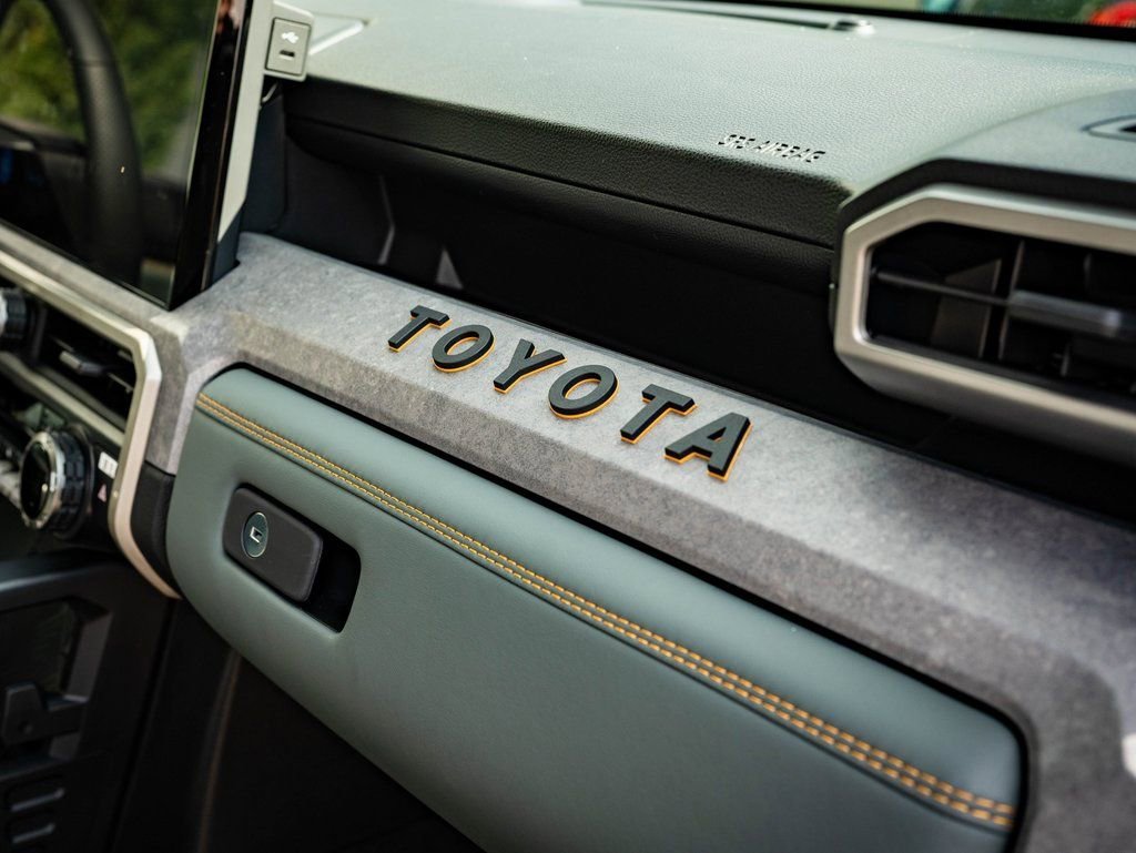 2025 Toyota Tacoma Trailhunter - Photo 30