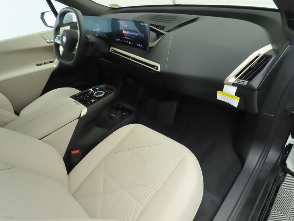 2026 BMW iX 60 - Photo 19