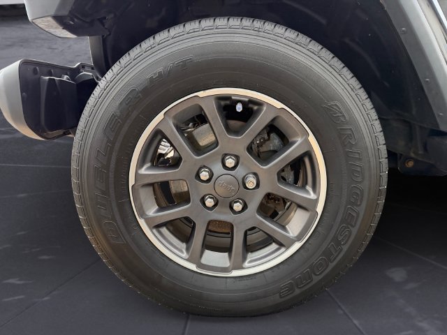 Used 2020 Black Jeep Overland image 42